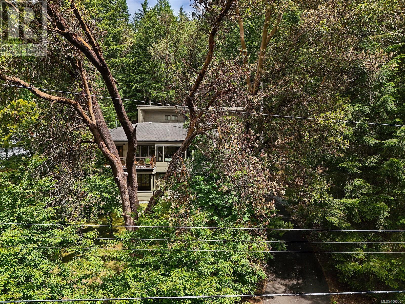  297 Wood Dale Drive, Mayne Island