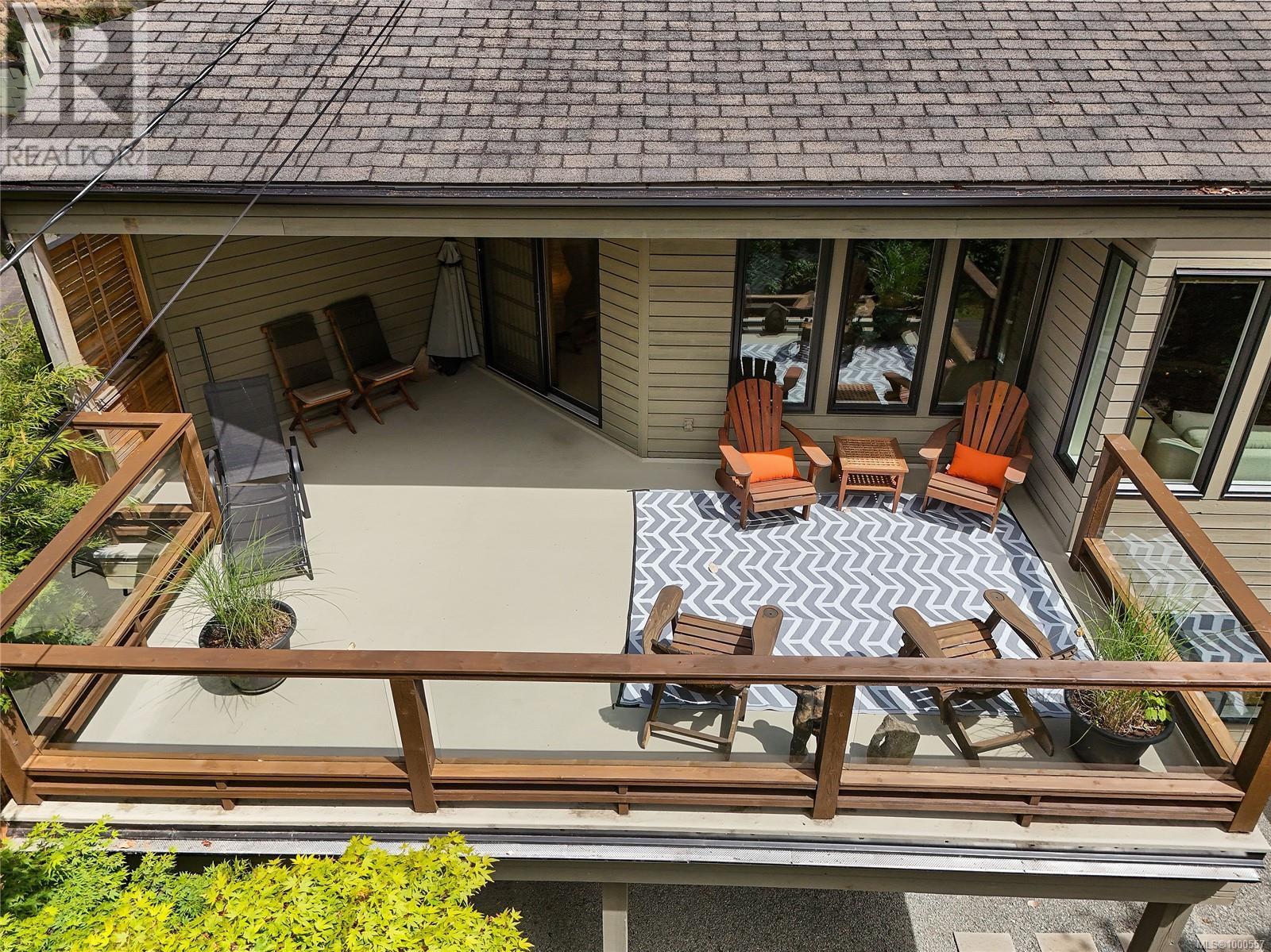  297 Wood Dale Drive, Mayne Island