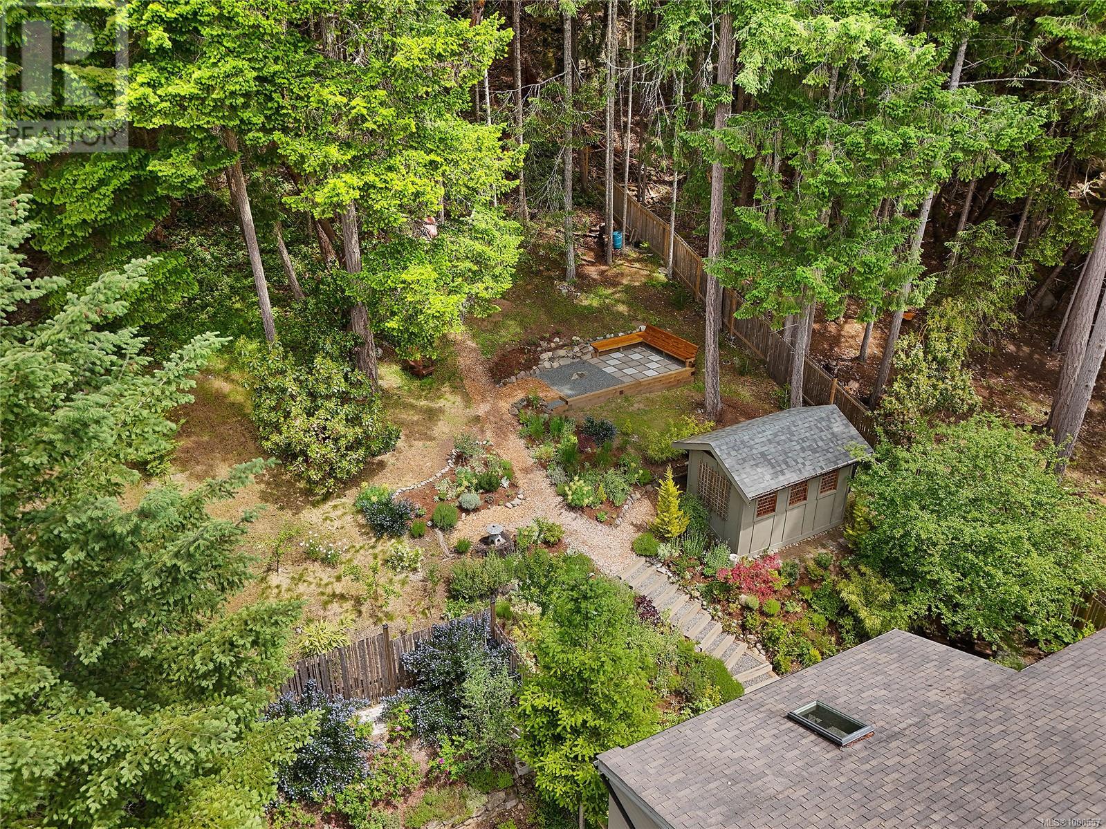  297 Wood Dale Drive, Mayne Island
