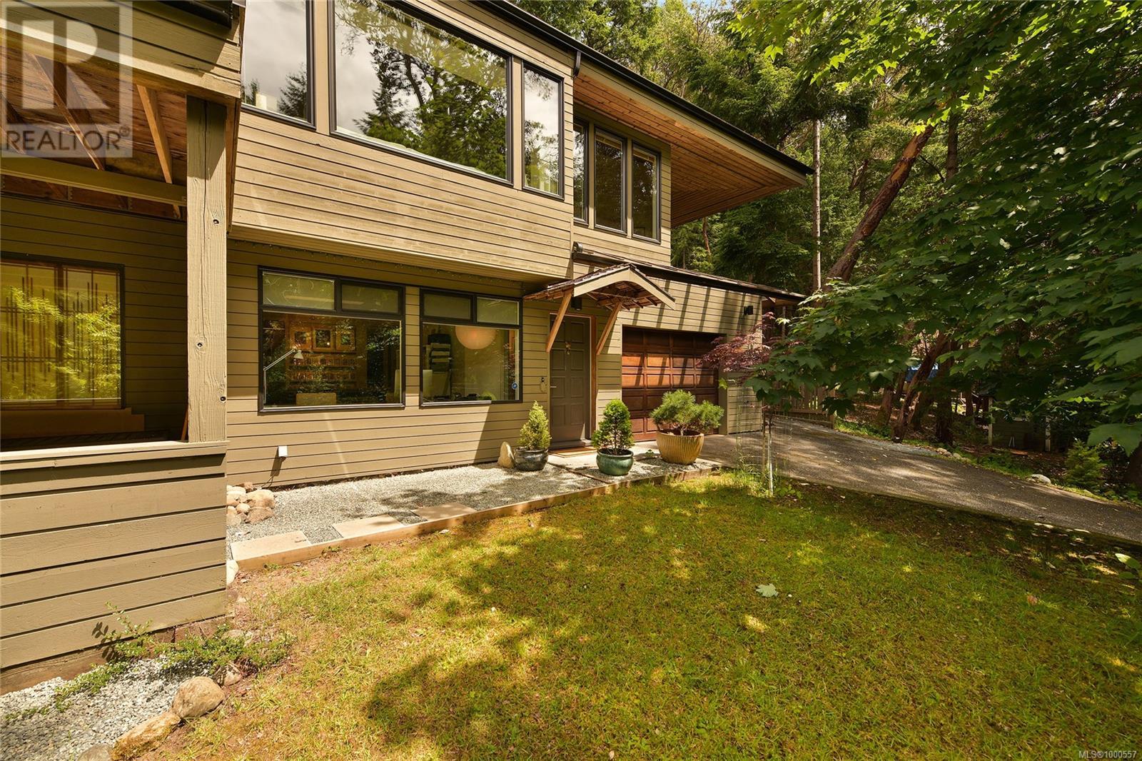  297 Wood Dale Drive, Mayne Island