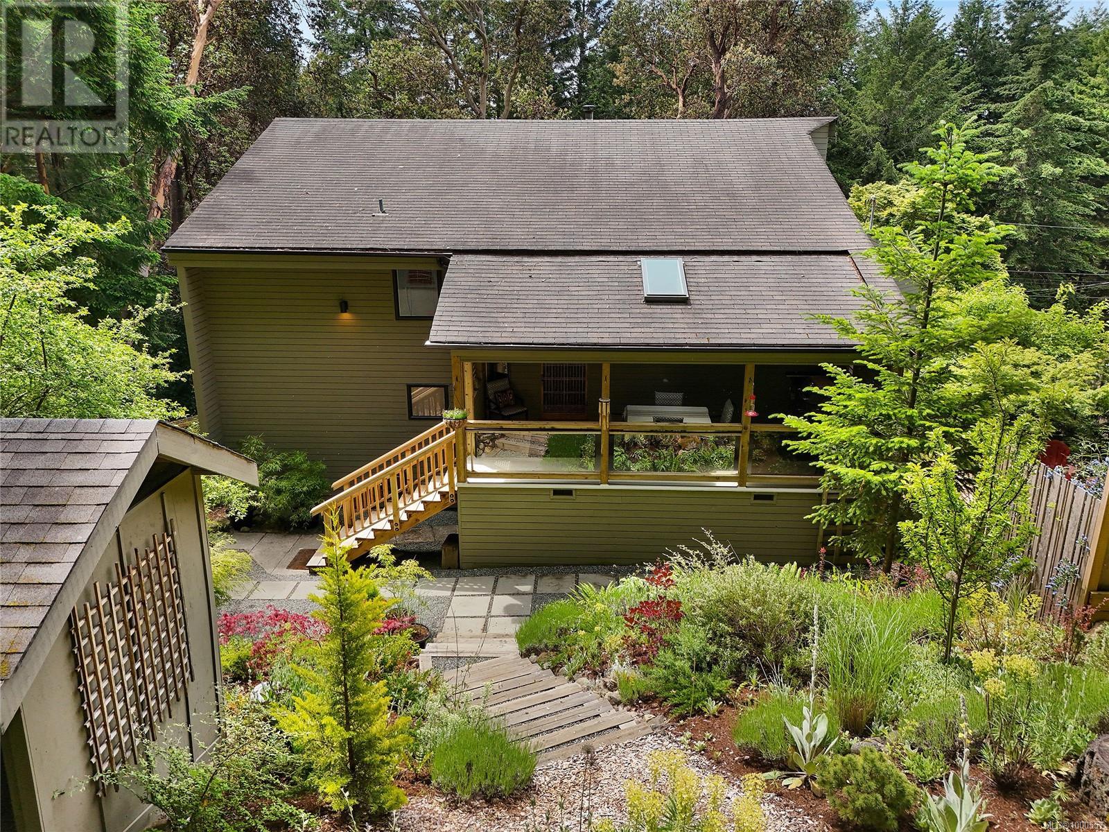  297 Wood Dale Drive, Mayne Island