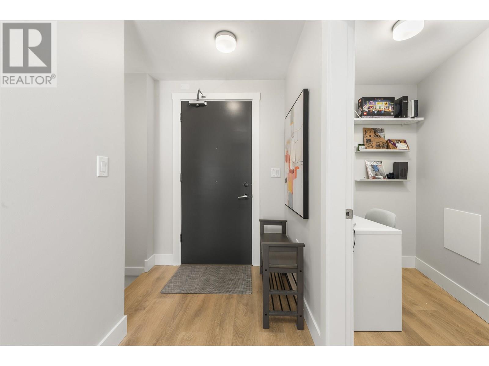 Photo 2 of 3574 Sawmill Crescent, Vancouver BC
