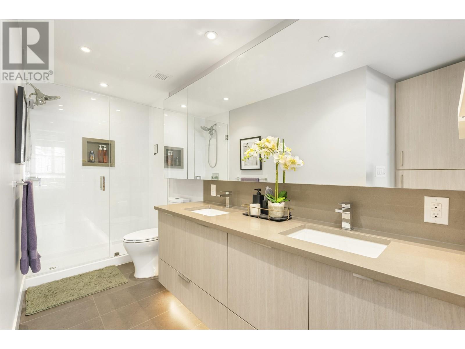 Photo 14 of 3574 Sawmill Crescent, Vancouver BC