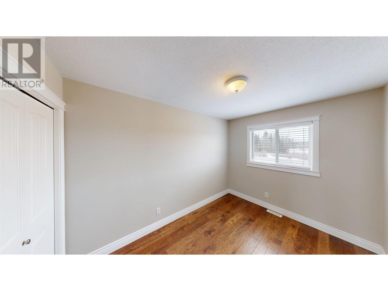 Photo 14 of 9616 118 Avenue, Fort St John BC