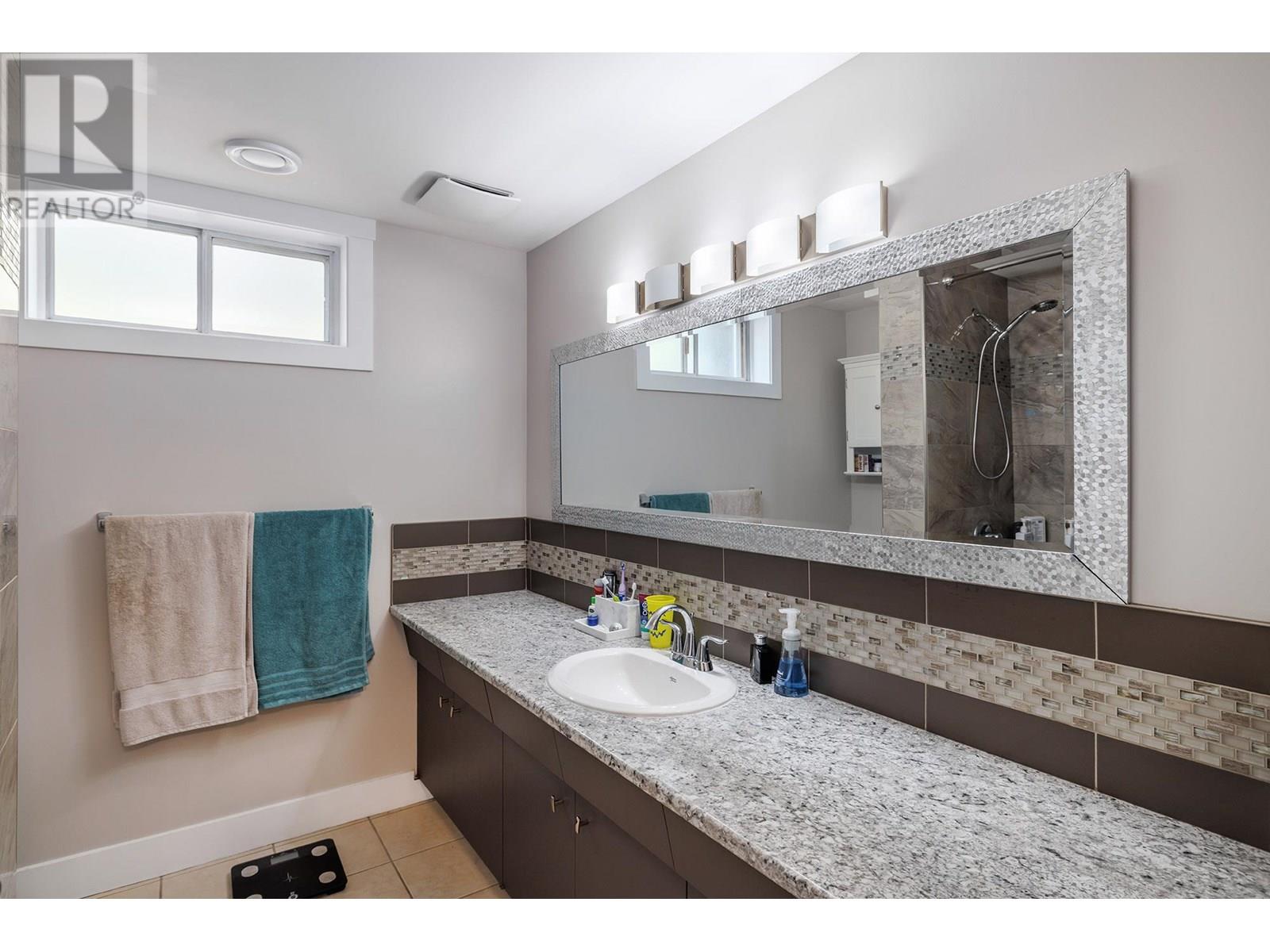  11175 Pretty Road, Lake Country