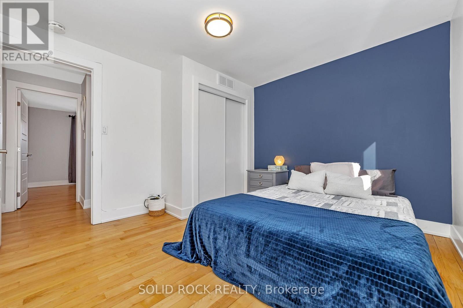 Photo 14 of 292 Currell Avenue, Ottawa ON