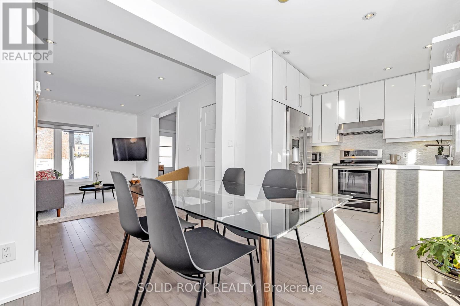 Photo 8 of 292 Currell Avenue, Ottawa ON