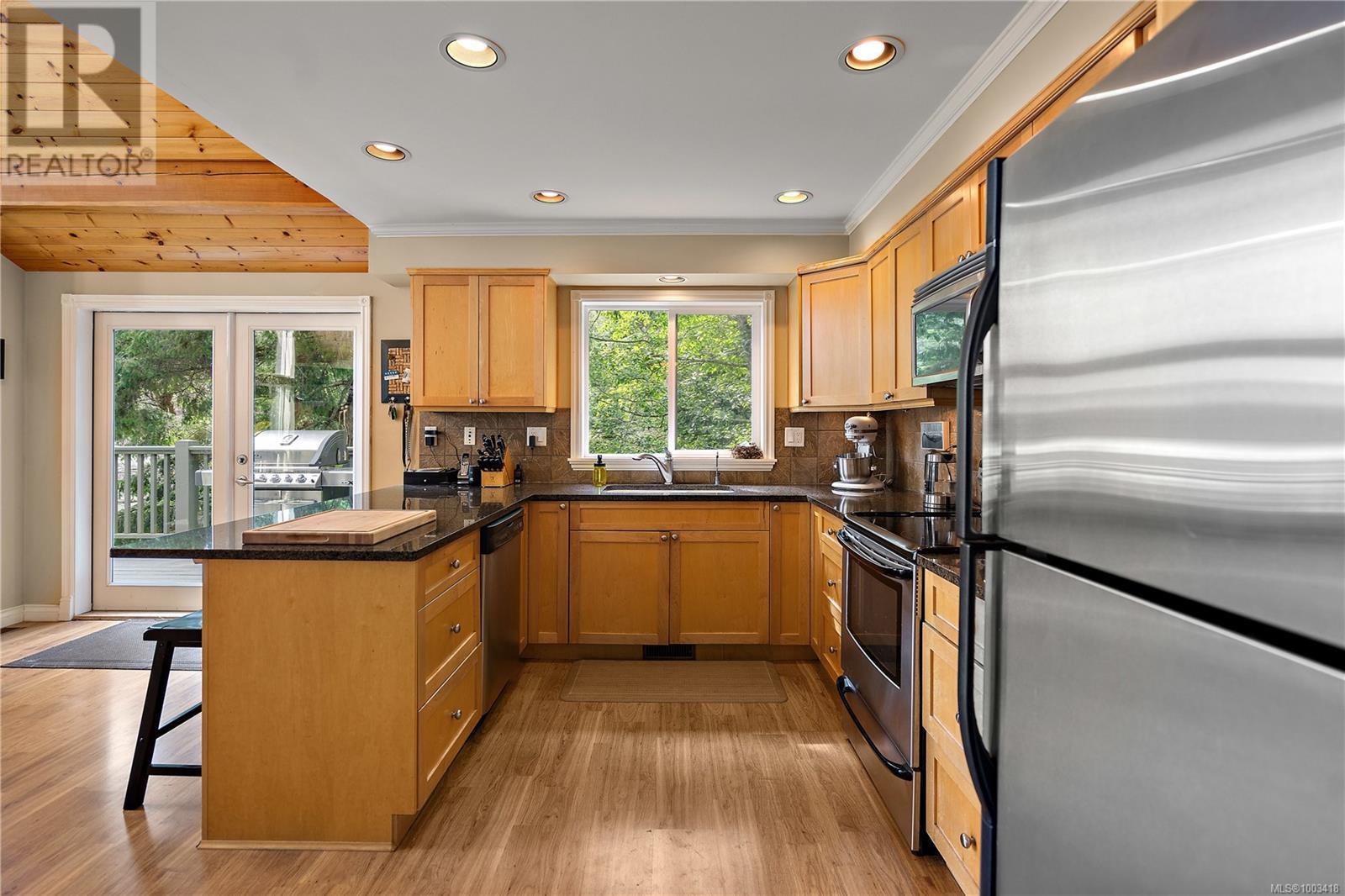  3 Mckenzie Crescent, Piers Island