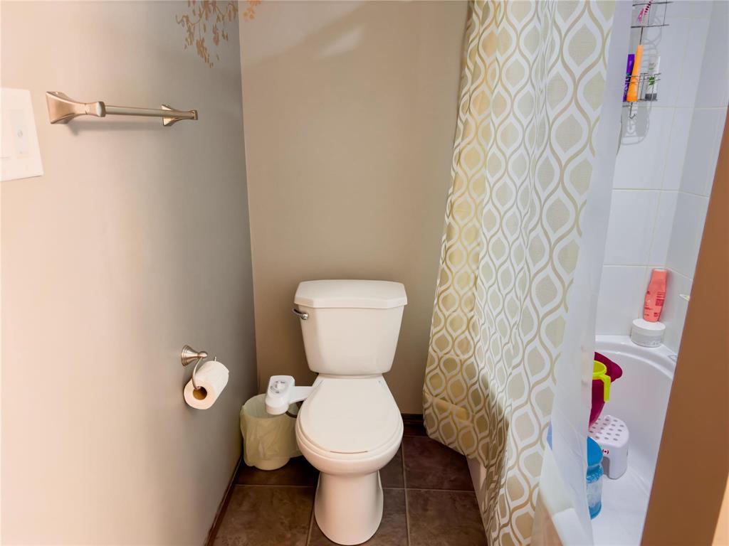 Photo 14 of 524 Morris Avenue, Selkirk MB
