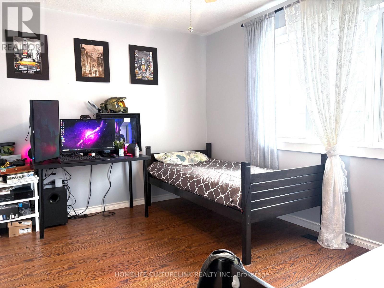 Photo 6 of 32 1100 Begley Street, Pickering ON
