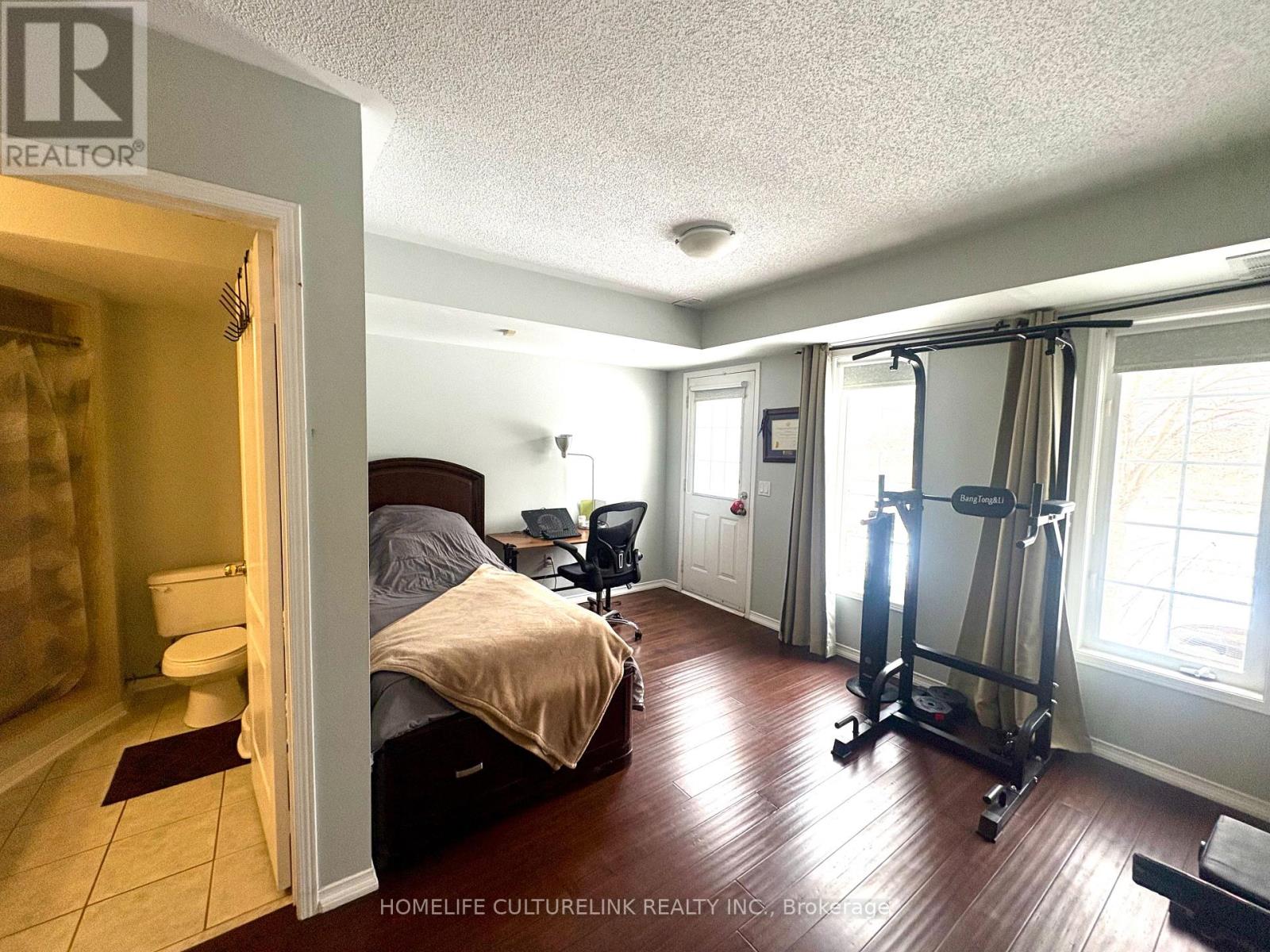 Photo 12 of 32 1100 Begley Street, Pickering ON