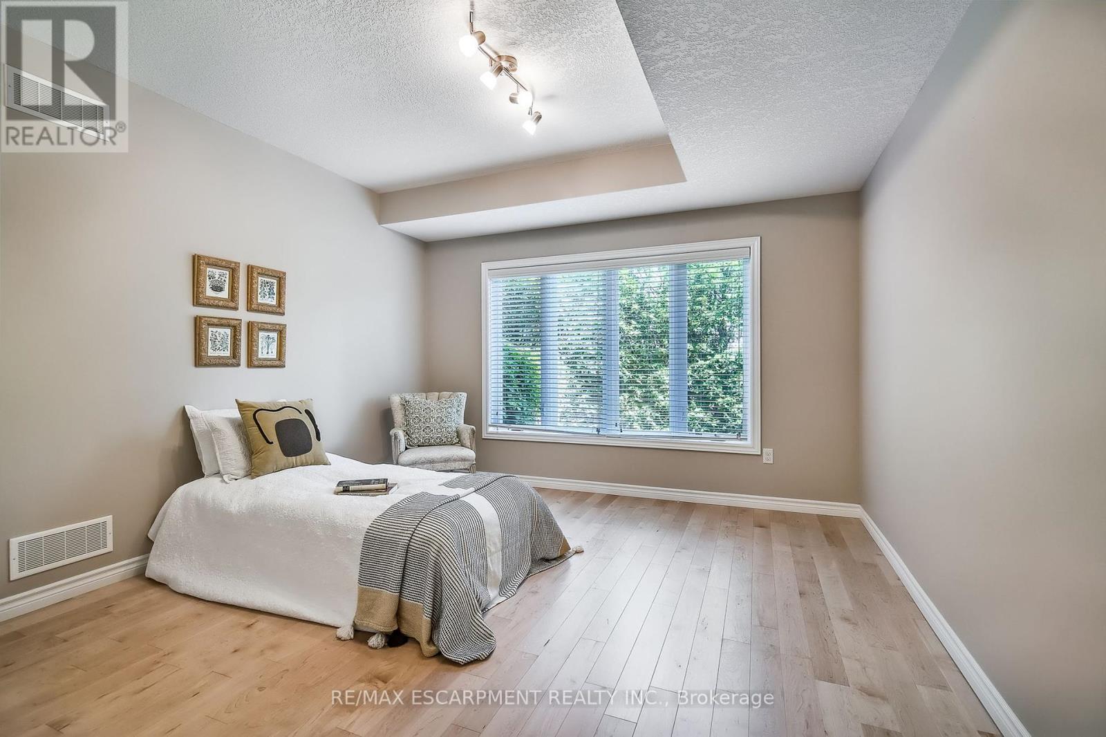 Photo 23 of 14 19 Simmonds Drive, Guelph ON