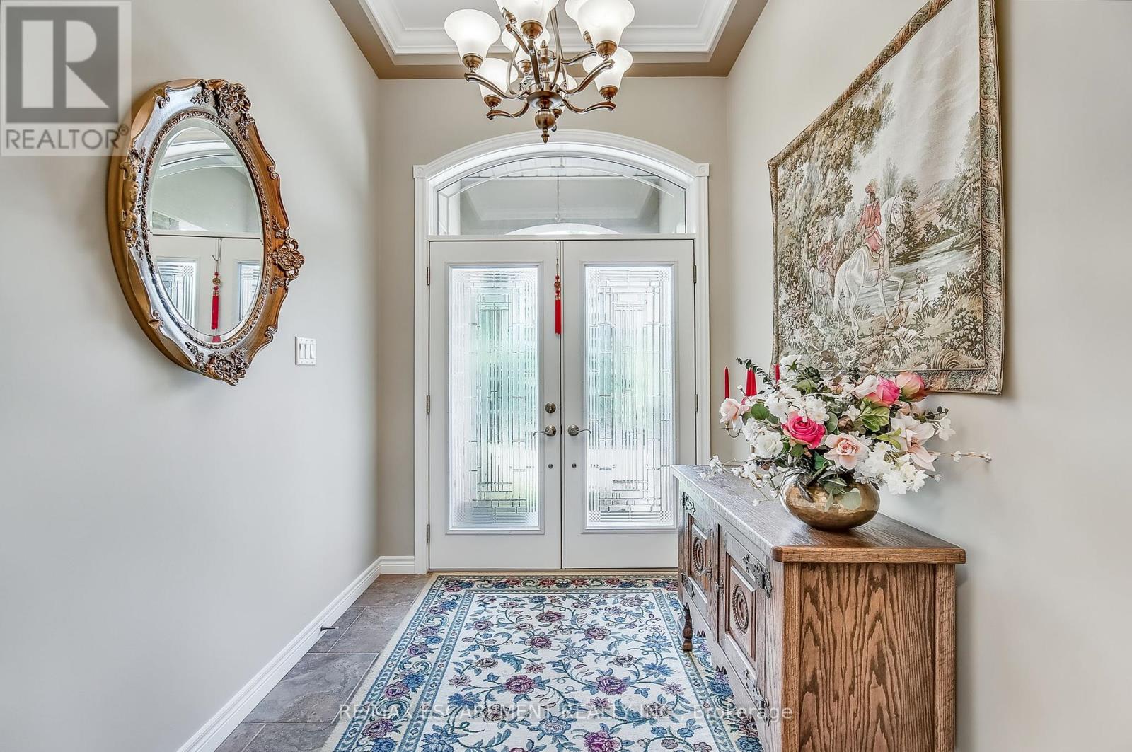 Photo 6 of 14 19 Simmonds Drive, Guelph ON