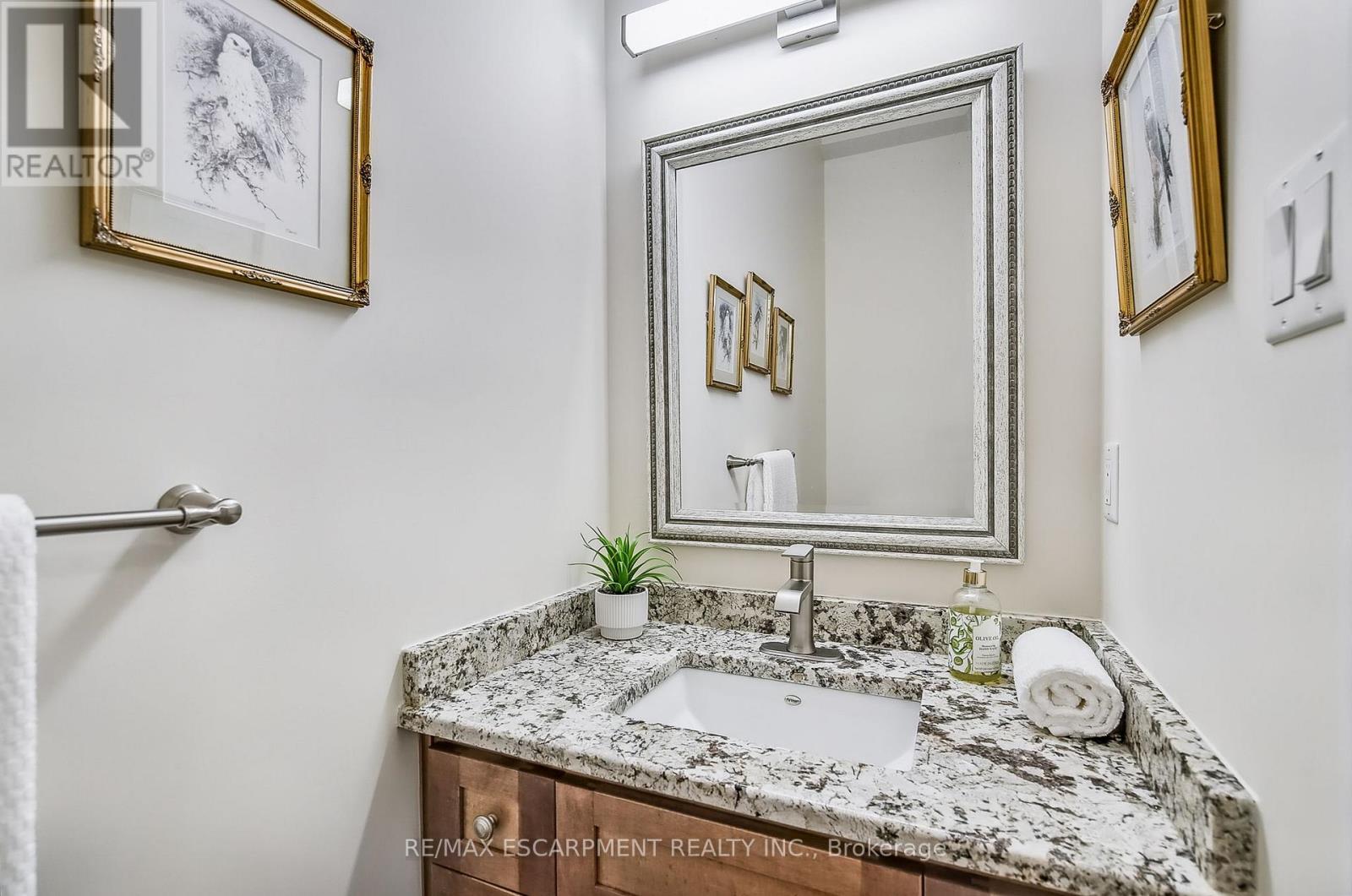 Photo 49 of 14 19 Simmonds Drive, Guelph ON