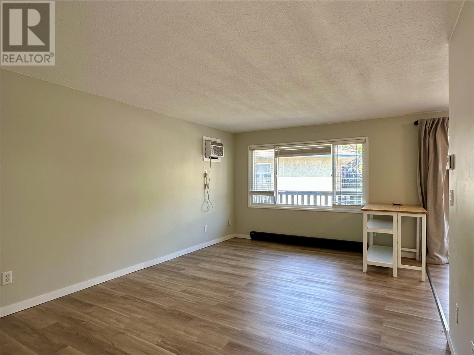 215 3505 38 Street, Vernon