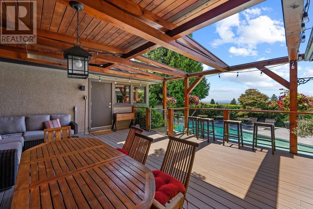 990 JEFFERSON AVENUE, West Vancouver