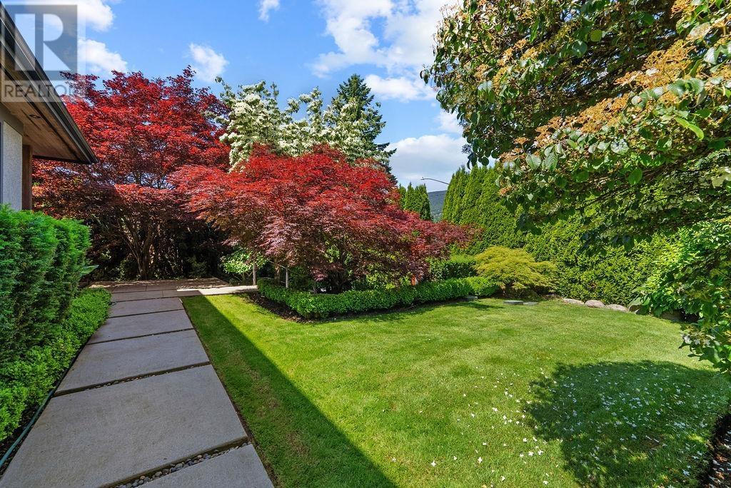 990 JEFFERSON AVENUE, West Vancouver
