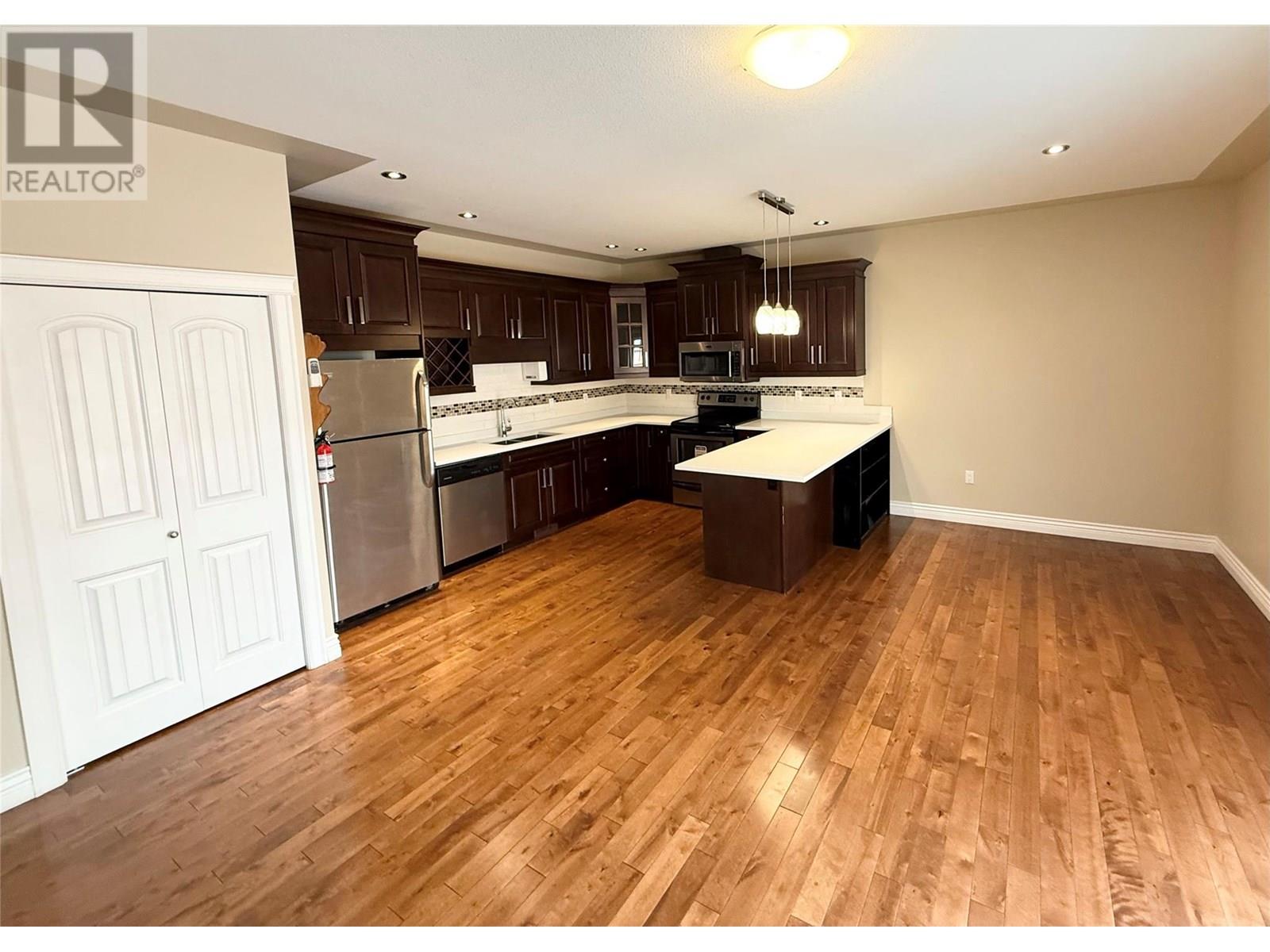115 3332 SOUTH MAIN Street, Penticton