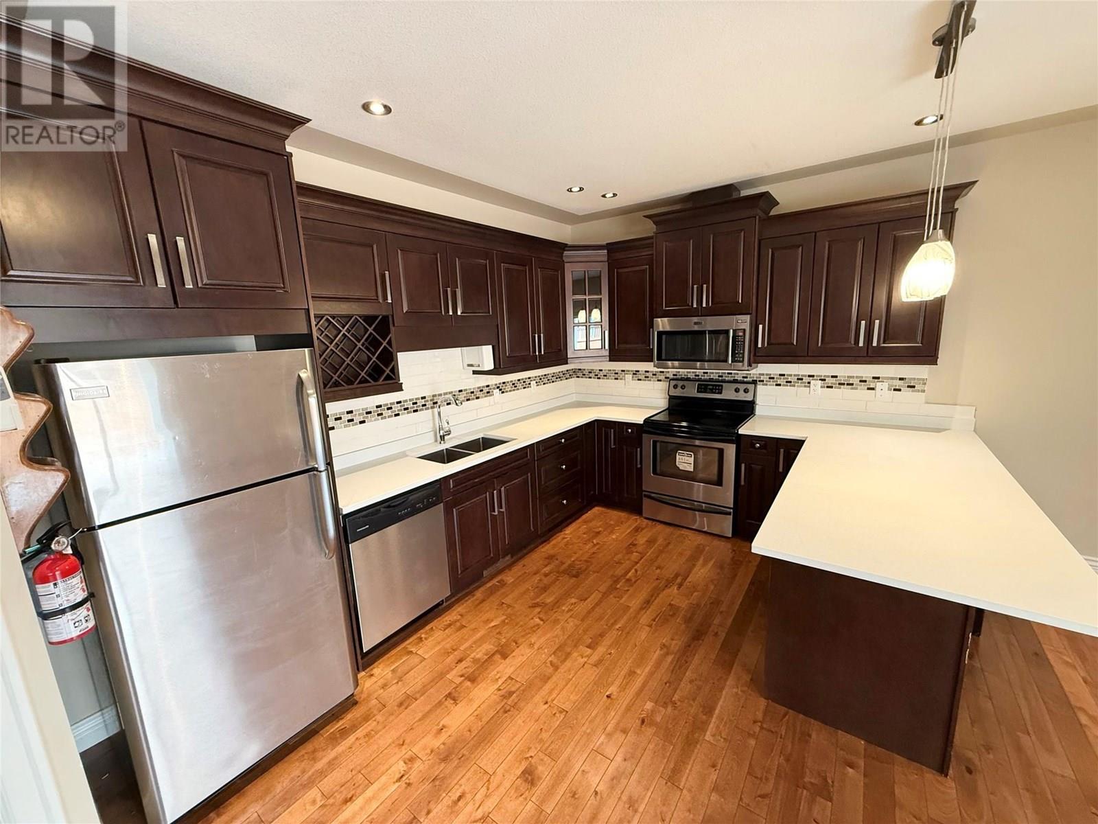 115 3332 SOUTH MAIN Street, Penticton
