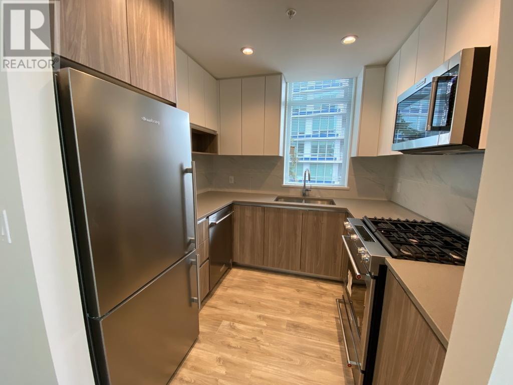 Photo 6 of 602 8940 University Crescent, Burnaby BC
