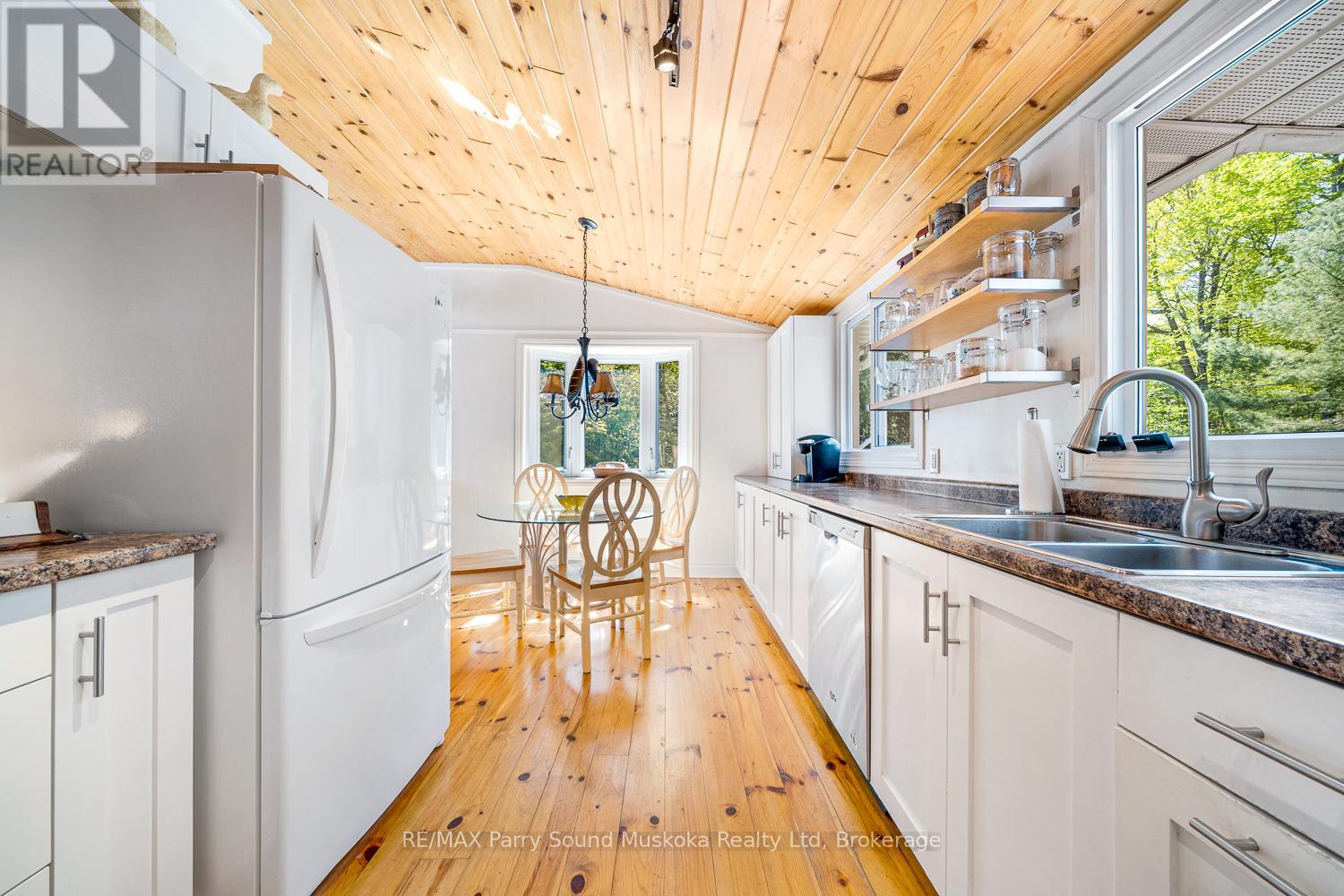 Photo 14 of 3 Maureen Drive, Seguin ON