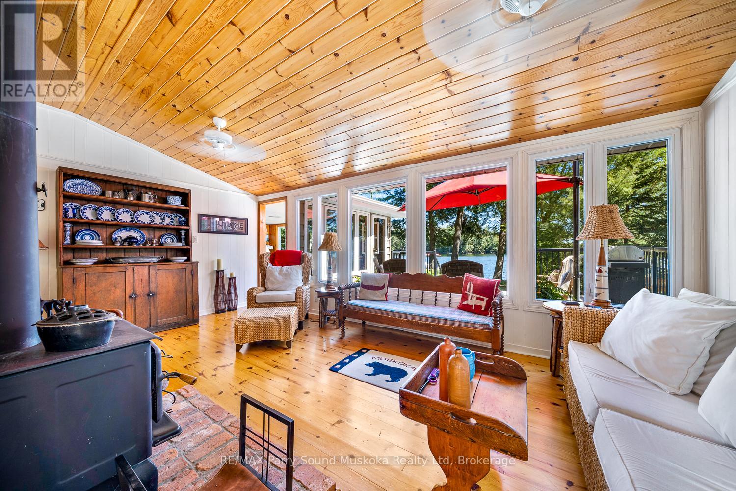 Photo 21 of 3 Maureen Drive, Seguin ON