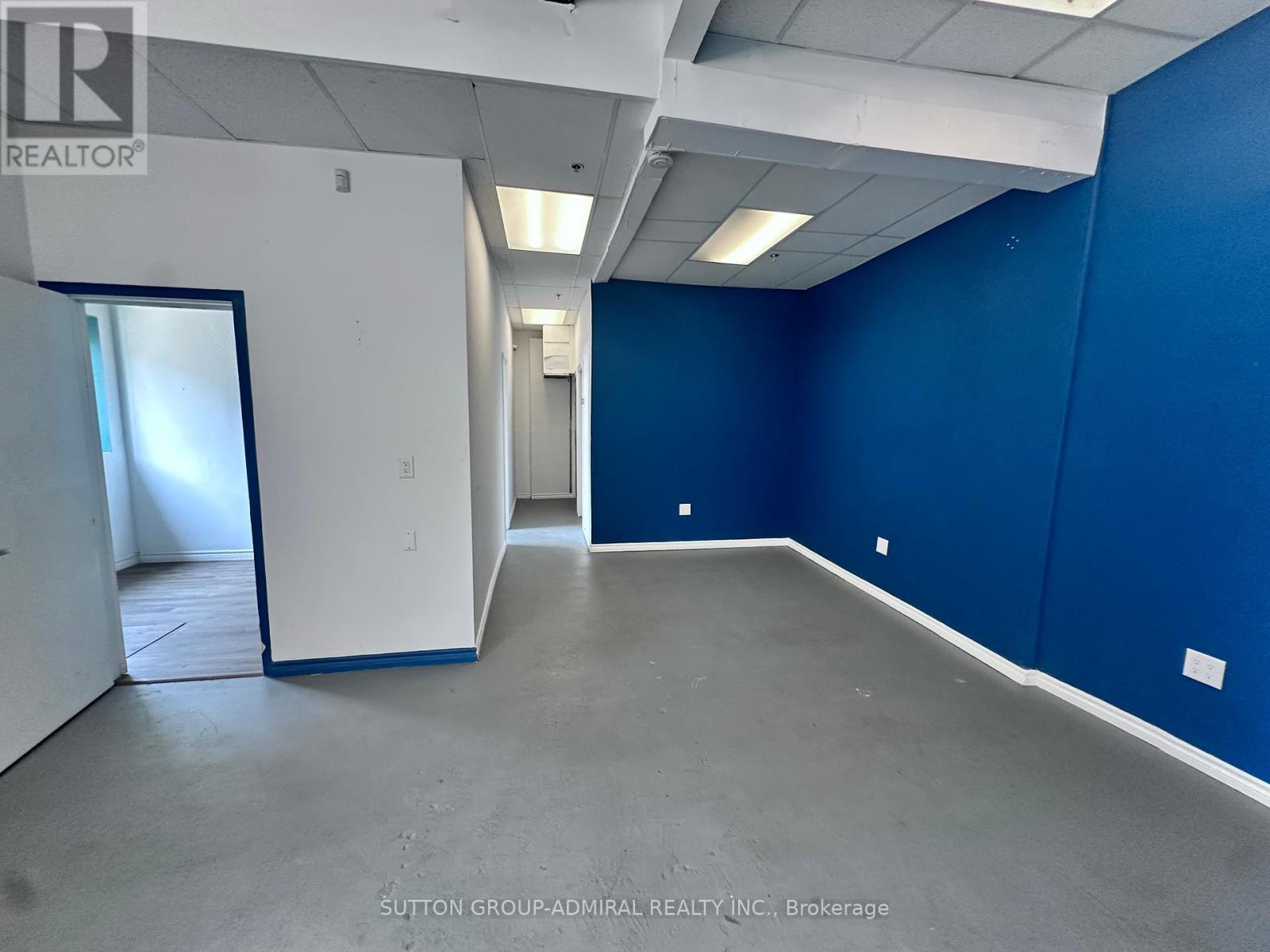 STUDIO 6 - 151 STERLING ROAD