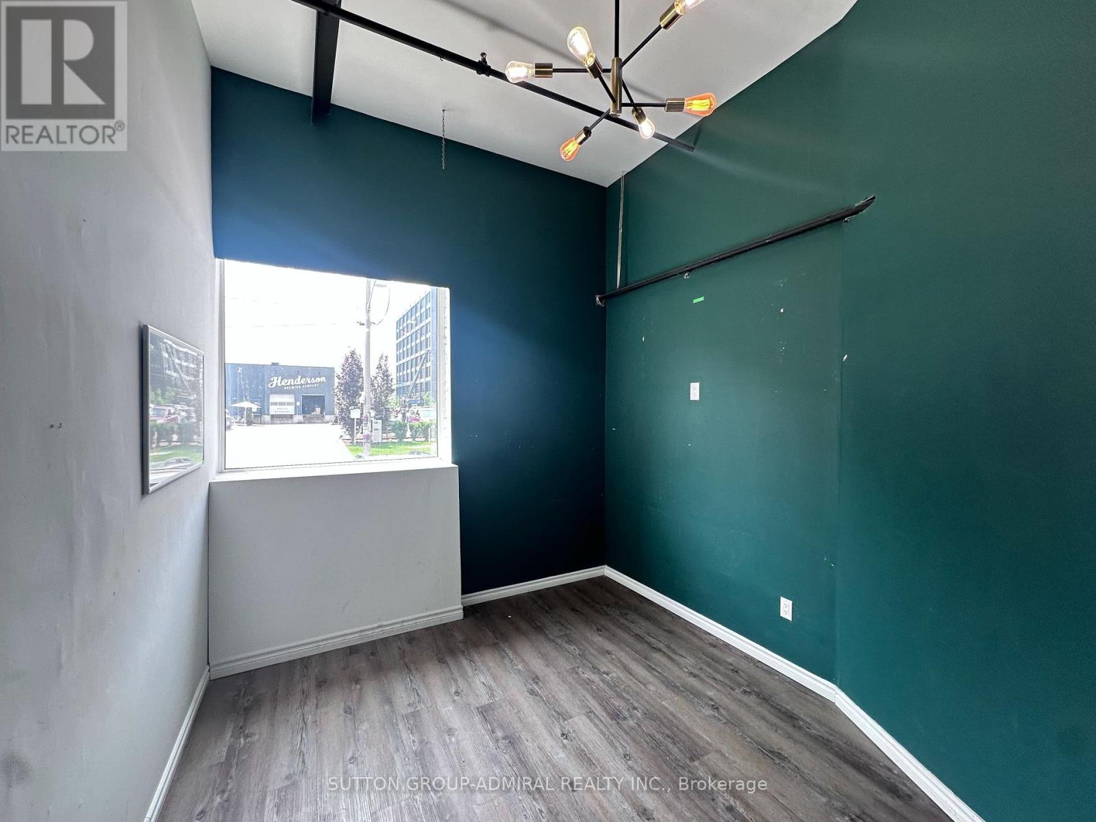 STUDIO 6 - 151 STERLING ROAD