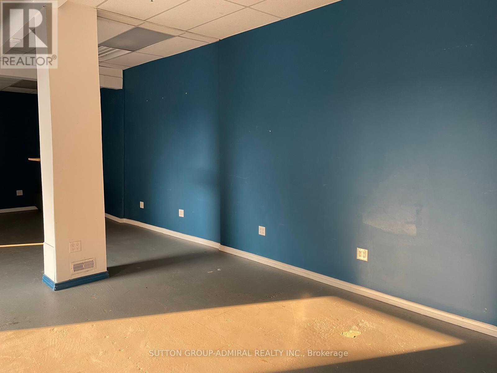 STUDIO 6 - 151 STERLING ROAD