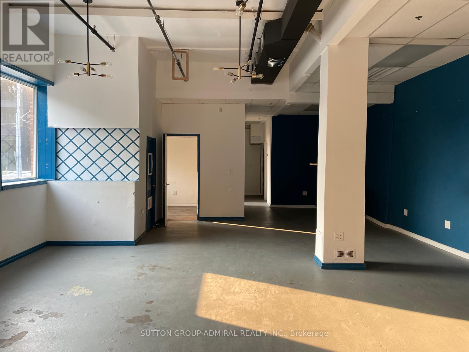STUDIO 6 - 151 STERLING ROAD