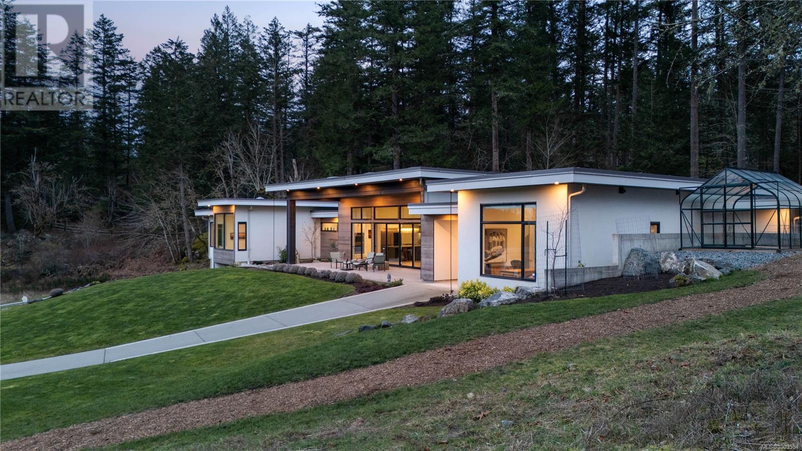  5100 Jagtar's Way, Saanich
