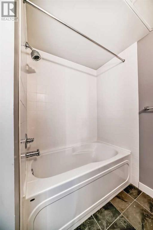 Single Family House for Sale in    Avenue SW Beltline Calgary 