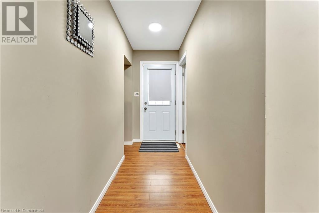 Photo 17 of 23 Palace Street, Brantford ON