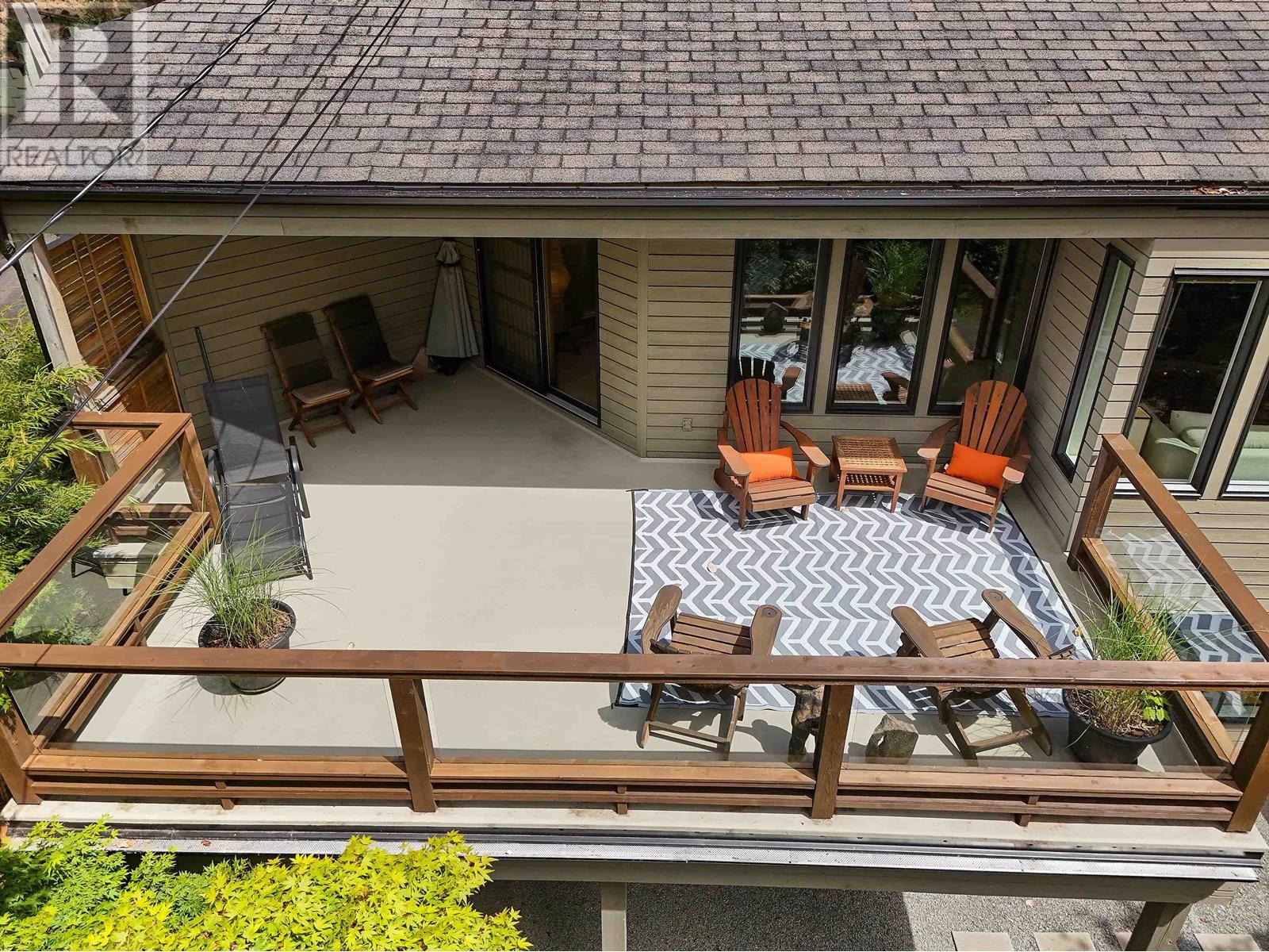 297 WOOD DALE DRIVE, Mayne Island