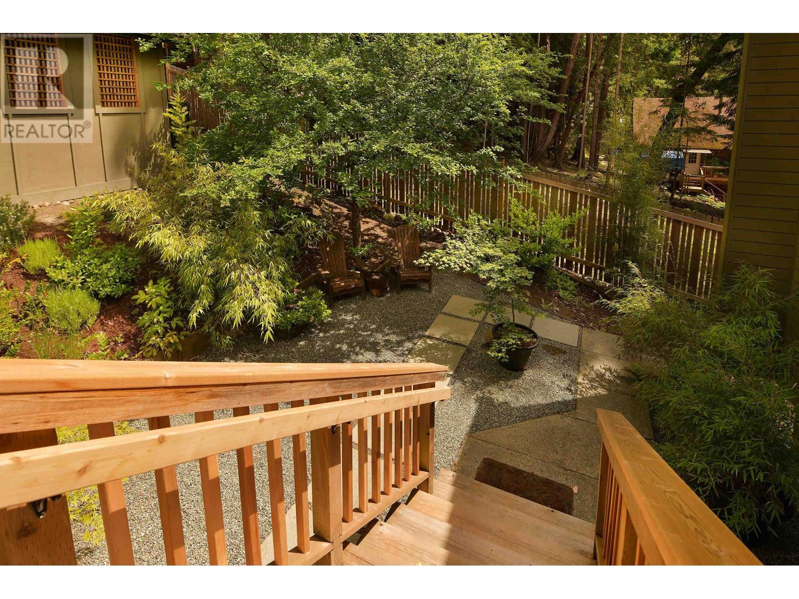 297 WOOD DALE DRIVE, Mayne Island
