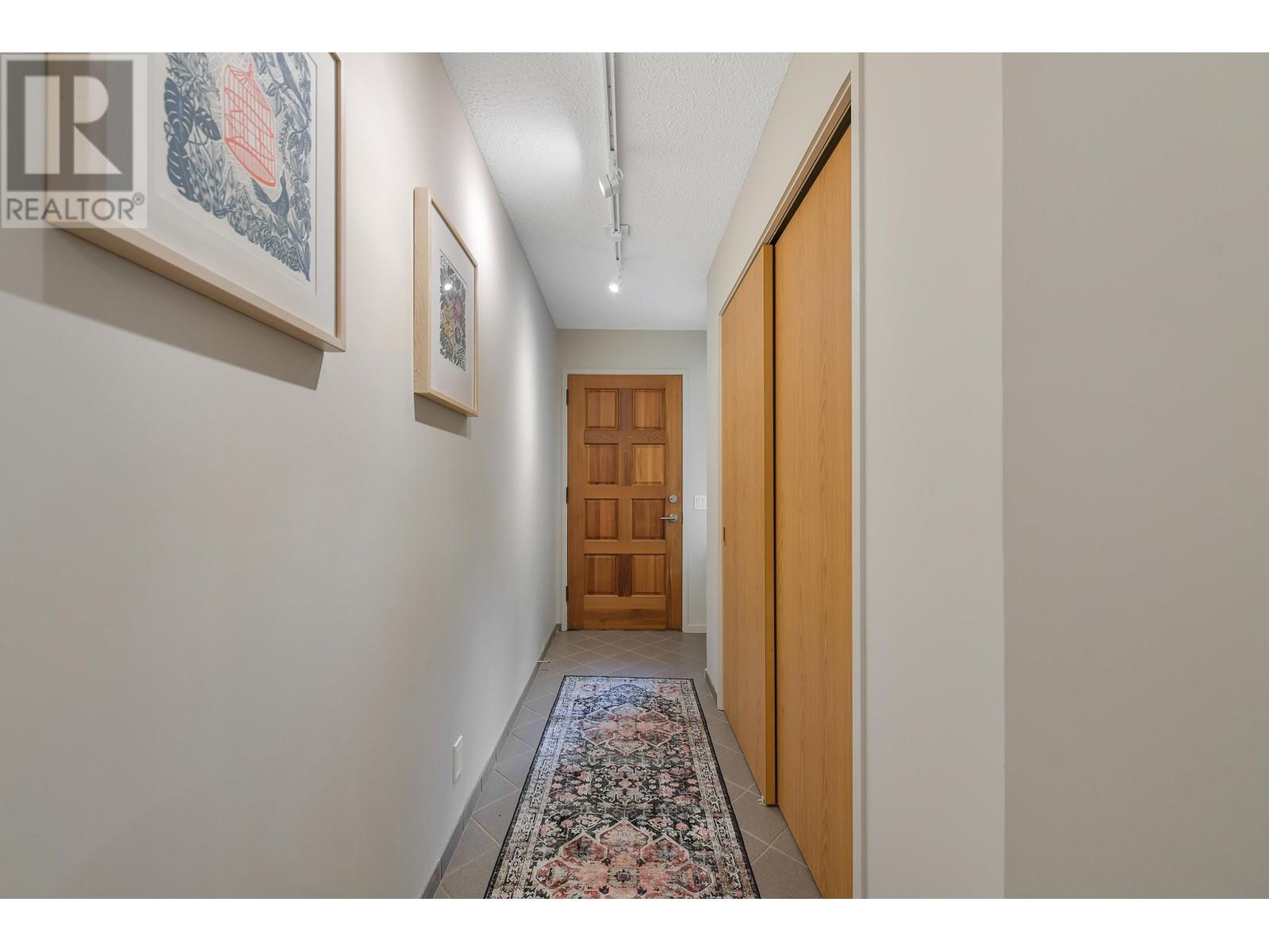 297 WOOD DALE DRIVE, Mayne Island