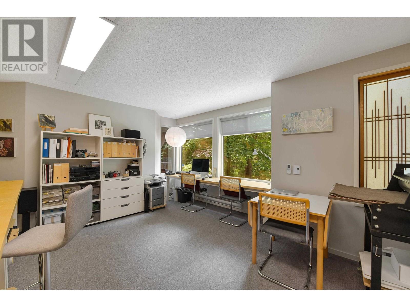 297 WOOD DALE DRIVE, Mayne Island