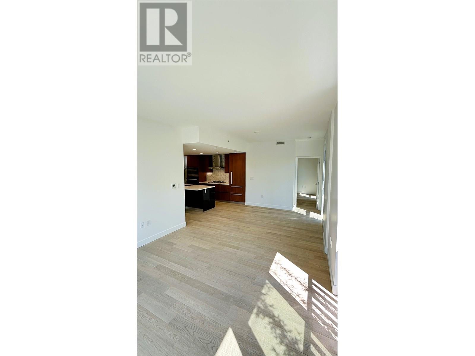 Photo 2 of 404 2888 Arbutus Street, Vancouver BC