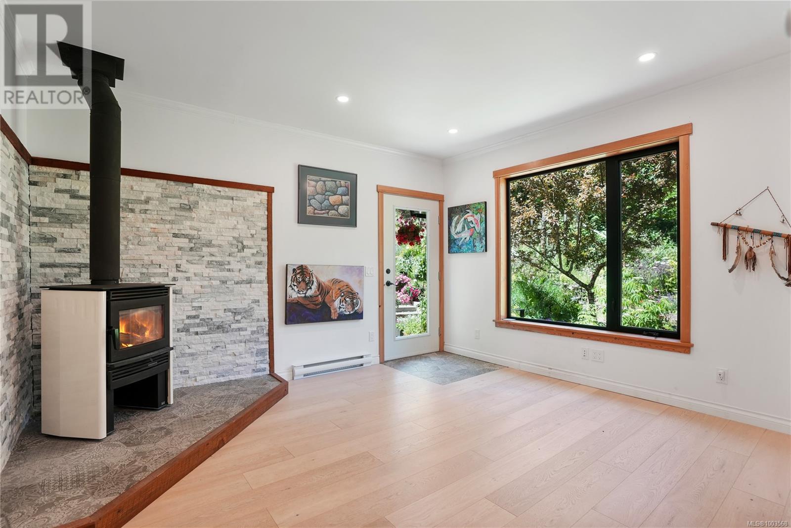 315 Booth Canal Rd, Salt Spring