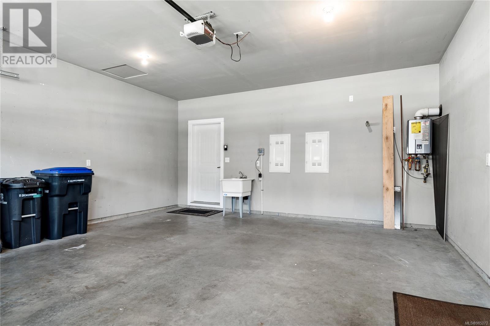 203 303 Arden Rd, Courtenay real estate listing 985272