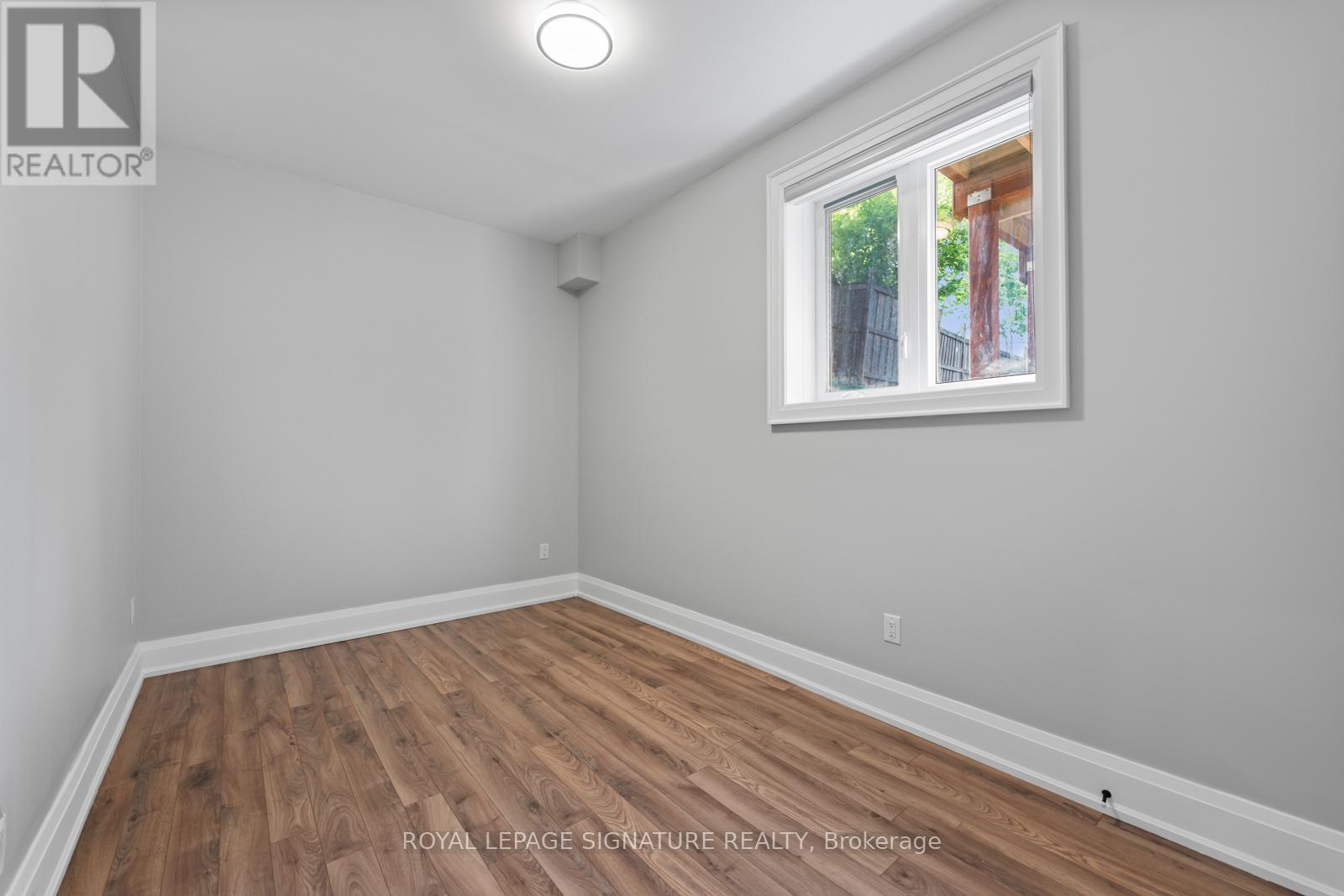 Single Family House for Sale in A DENTON AVENUE Toronto (Oakridge) 