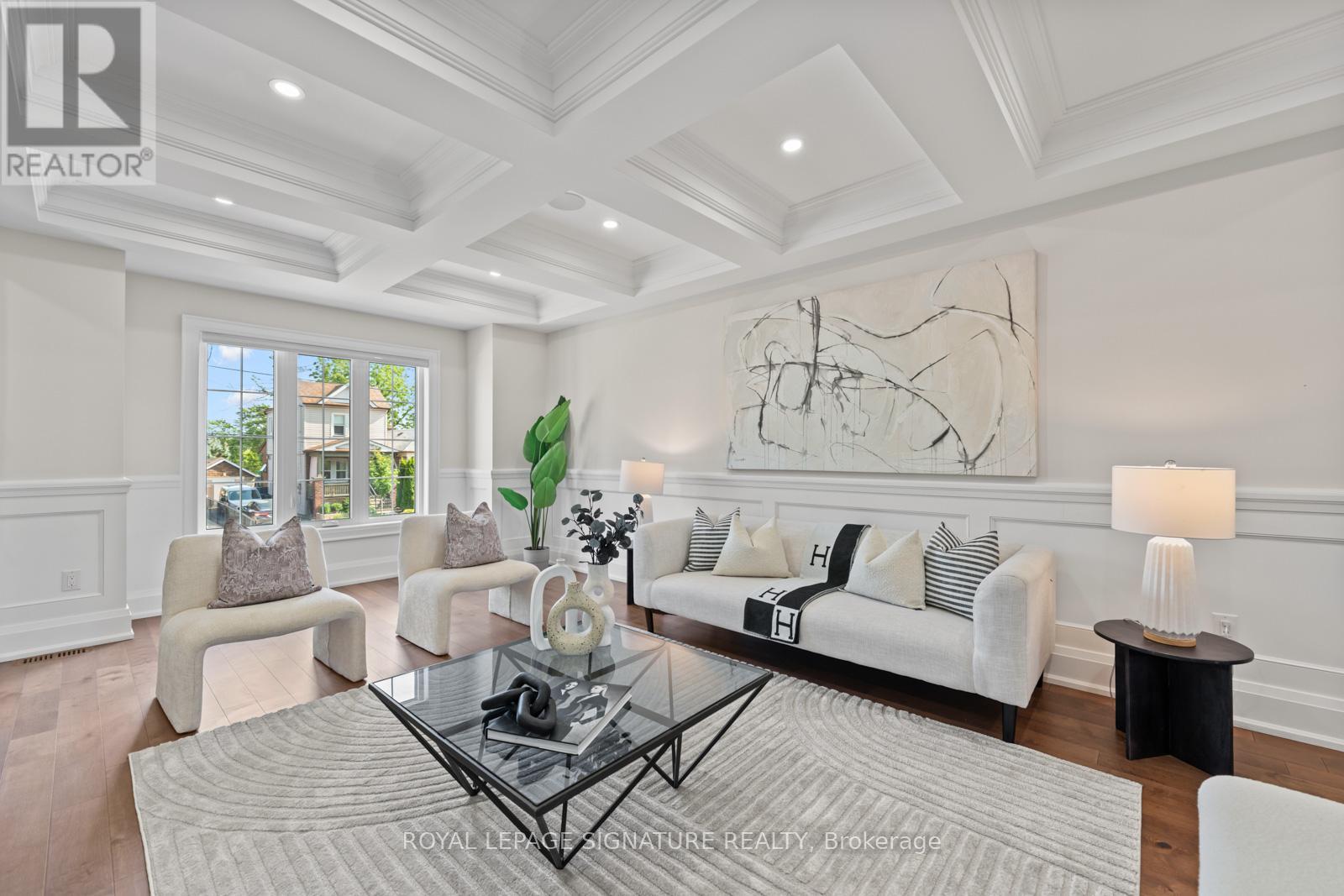 Single Family House for Sale in A DENTON AVENUE Toronto (Oakridge) 