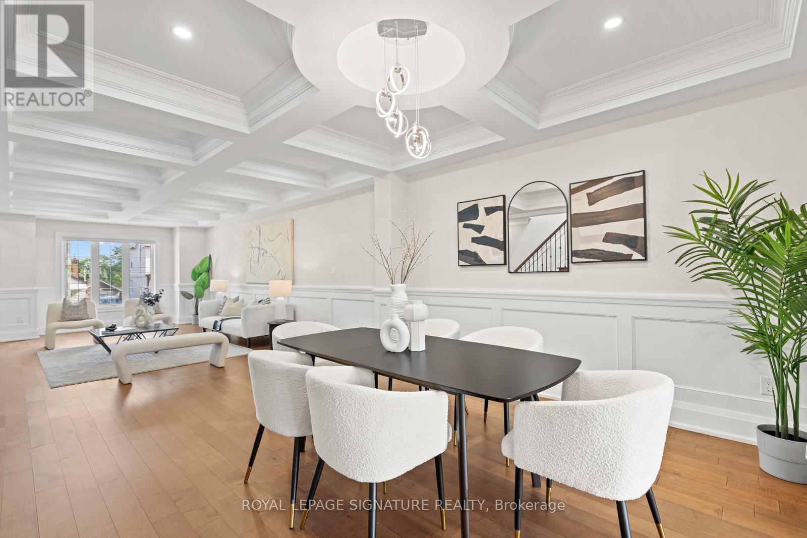 Single Family House for Sale in A DENTON AVENUE Toronto (Oakridge) 