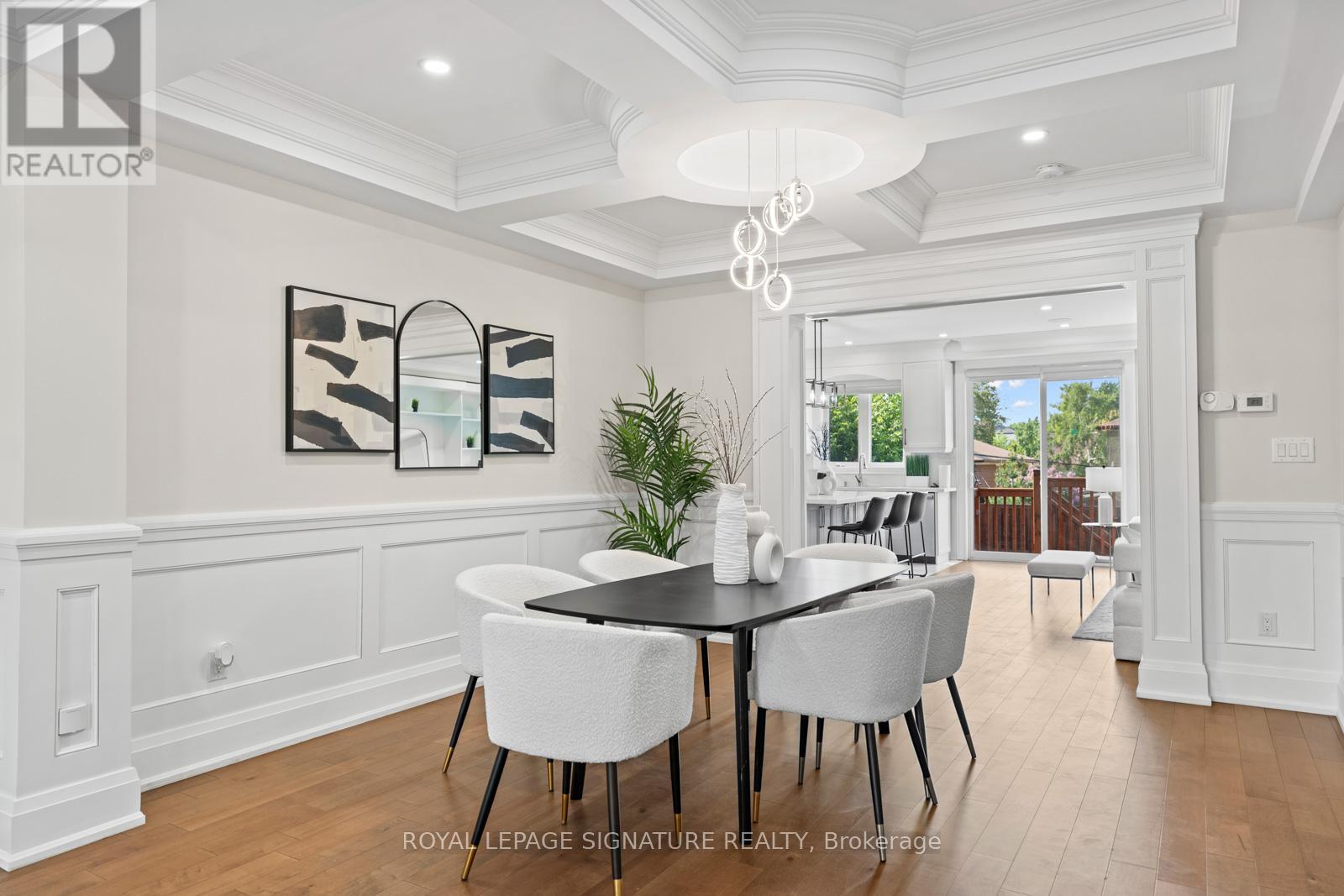 Single Family House for Sale in A DENTON AVENUE Toronto (Oakridge) 