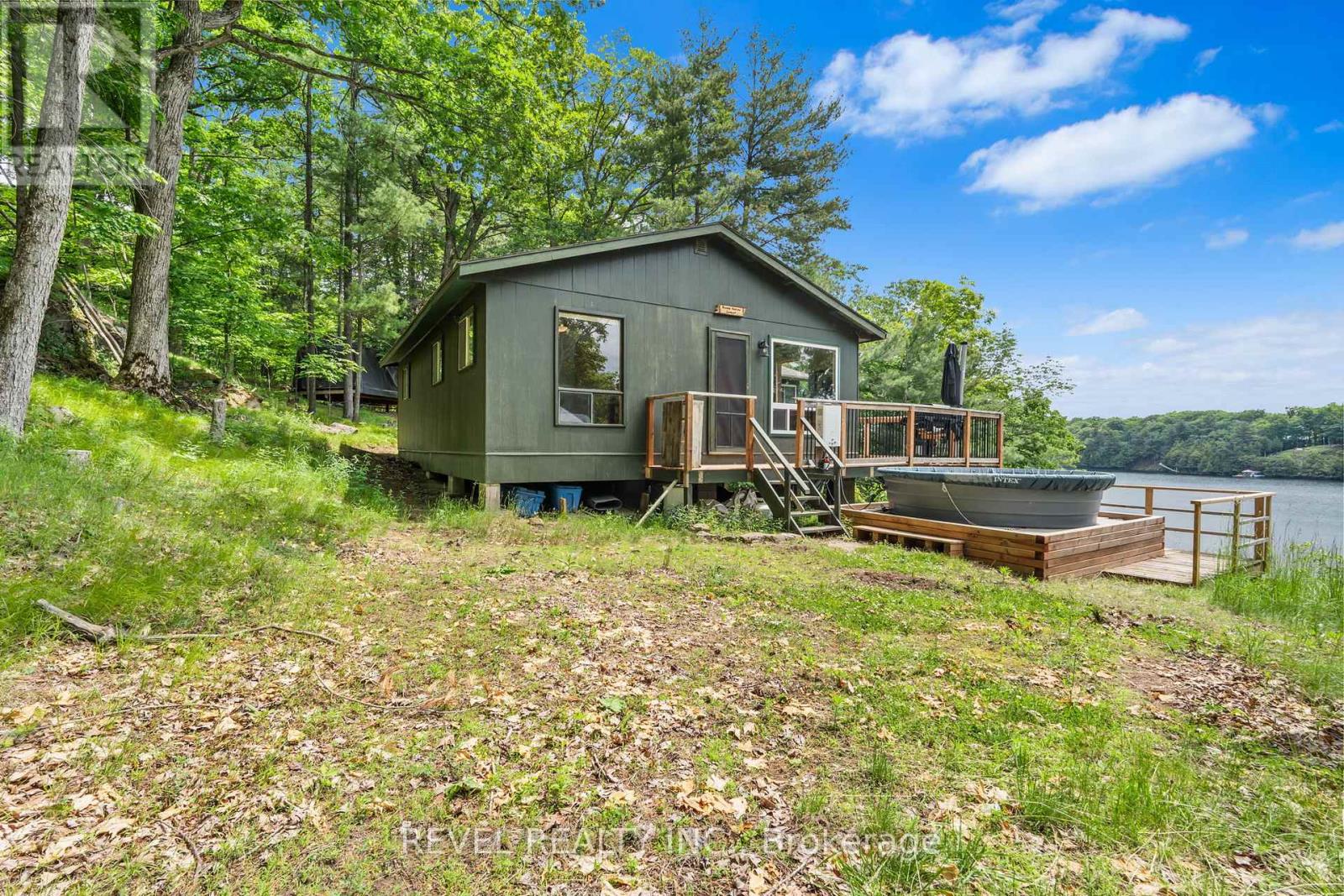 Photo 21 of 49 Sleepy Hollow Road, Rideau Lakes ON