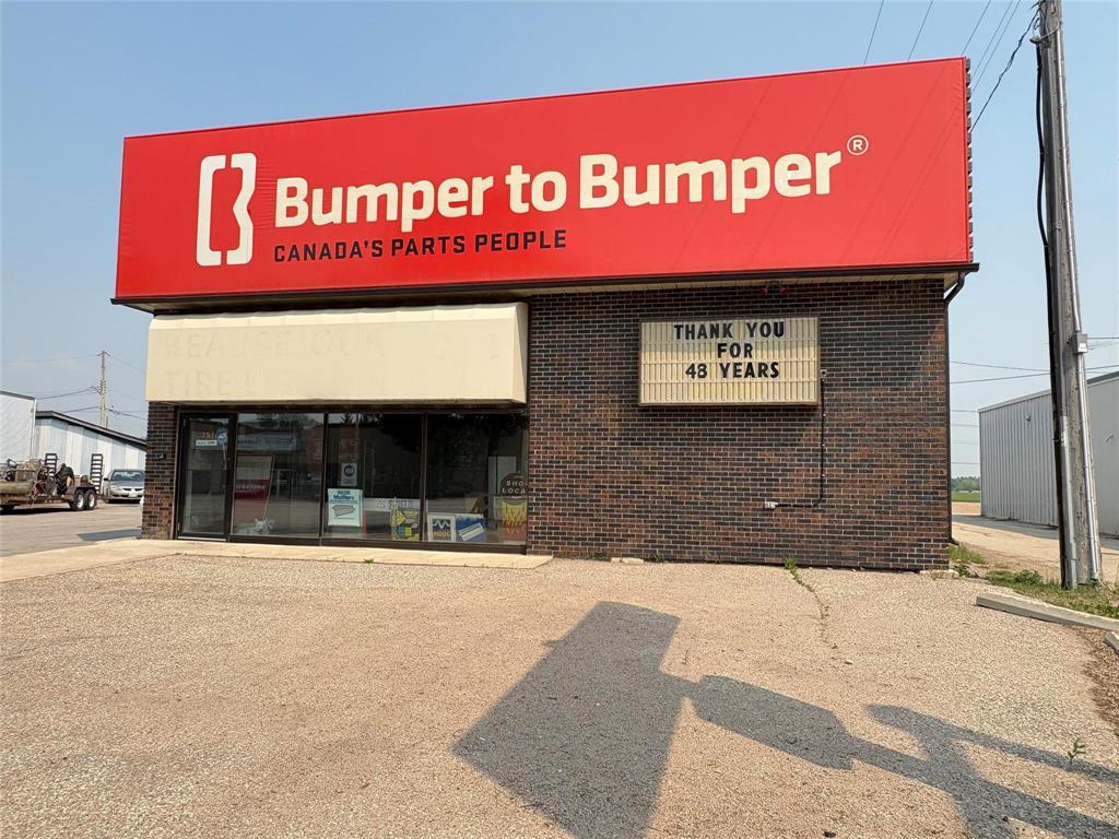 Photo 15 of 751 Park Ave, Beausejour MB