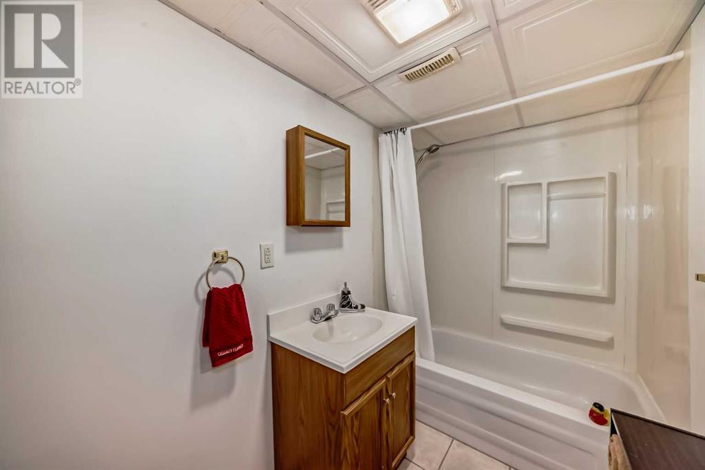 Single Family House for Sale in  Whitehorn Place NE Whitehorn Calgary 