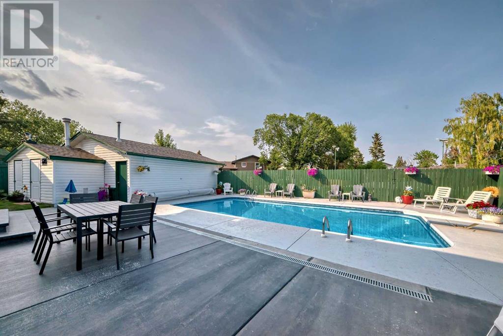 Single Family House for Sale in  Whitehorn Place NE Whitehorn Calgary 