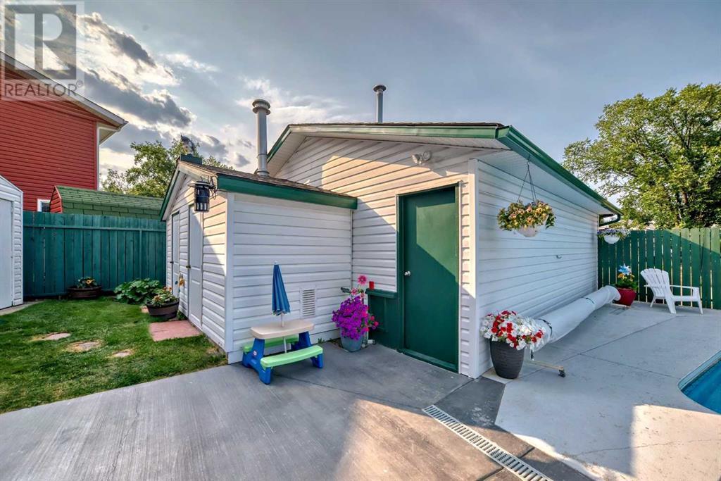 Single Family House for Sale in  Whitehorn Place NE Whitehorn Calgary 