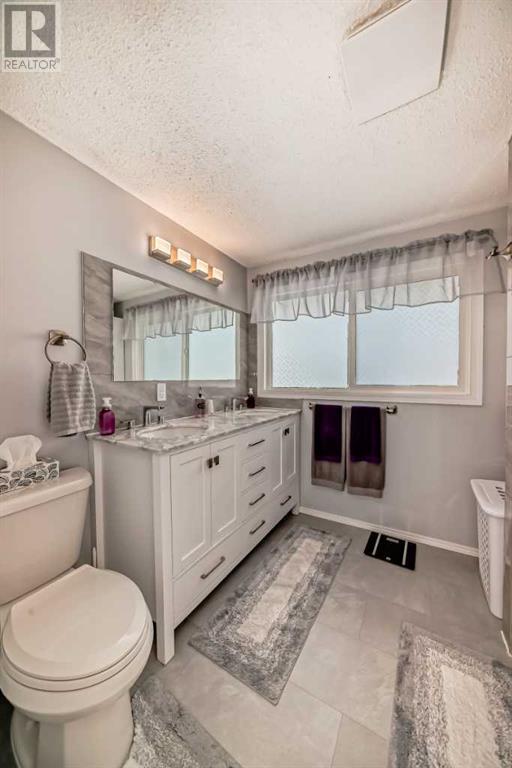 Single Family House for Sale in  Whitehorn Place NE Whitehorn Calgary 